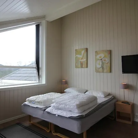 Gjerdset Turistsenter * Isfjorden