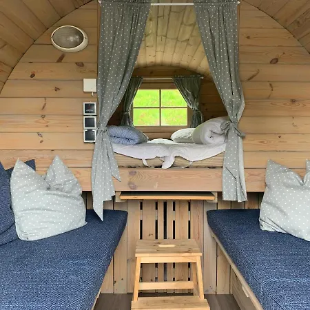 Gjerdset Turistsenter *