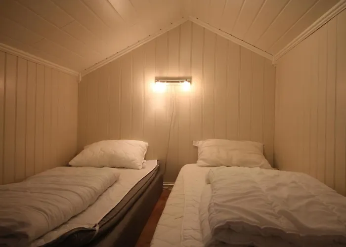 Gjerdset Turistsenter Semesterbostad Isfjorden