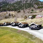 בית נופש Gjerdset Turistsenter Isfjorden
