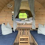 Gjerdset Turistsenter *