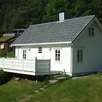 Gjerdset Turistsenter
